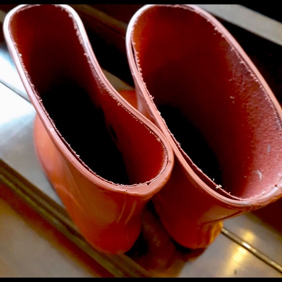 Red kid Hunter Boots 11 UK (number on bottom) , 12 US - Picture 3 of 5